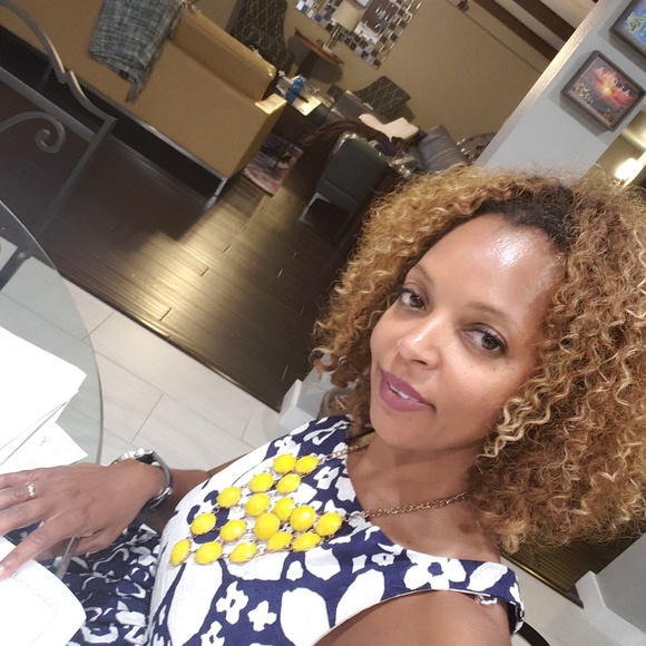 Meet your Posher, Chiquilla - Picture 1 of 1